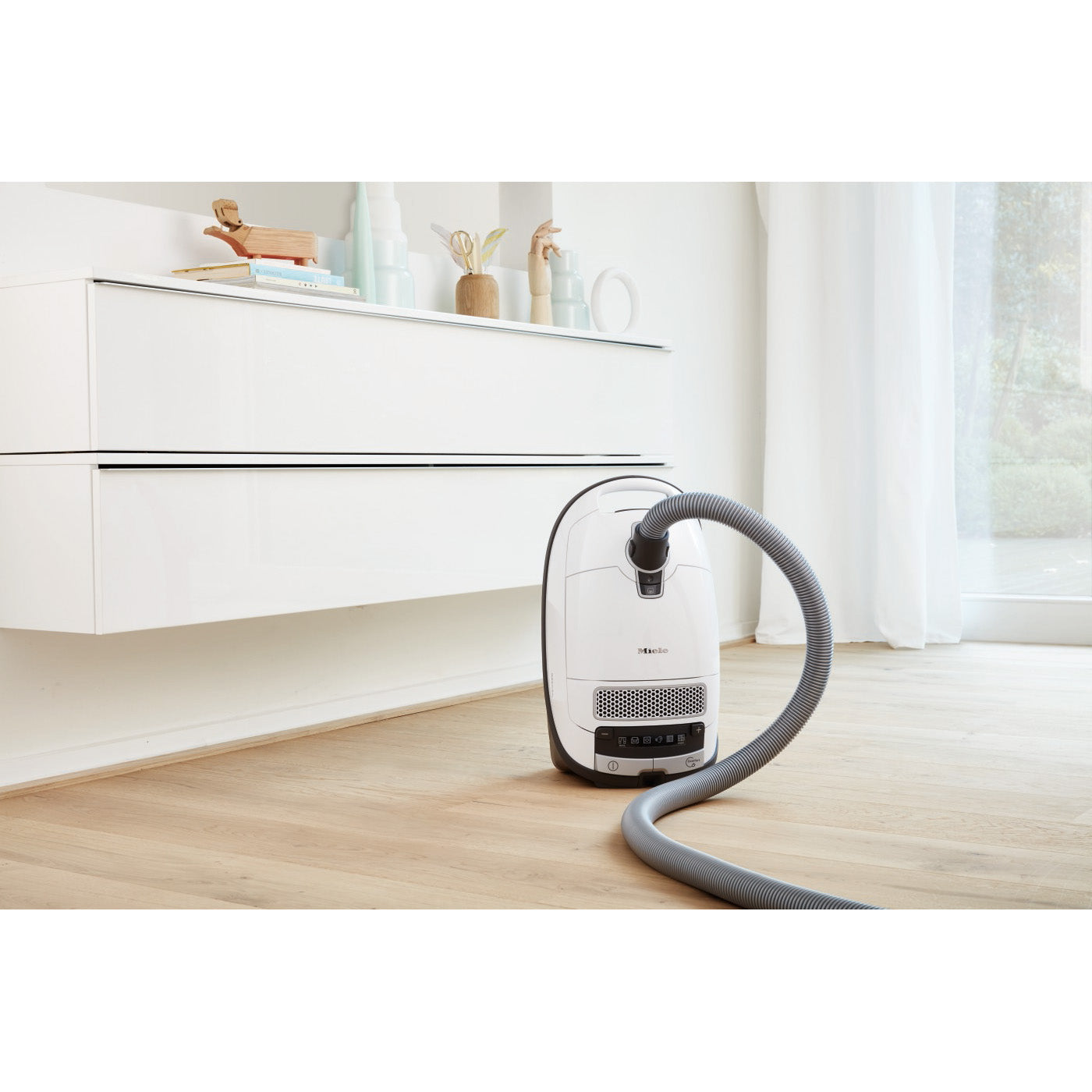 Miele C3 Excellence Canister Vacuum Cleaner 41GDE039CDN - Vacuum Plus ...